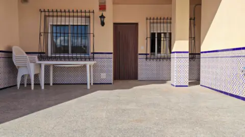 Casa adosada en Plaza de Pedro Sánchez