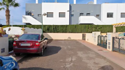 Casa en calle Comunidad Andaluza