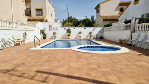 Casa en calle Comunidad Andaluza