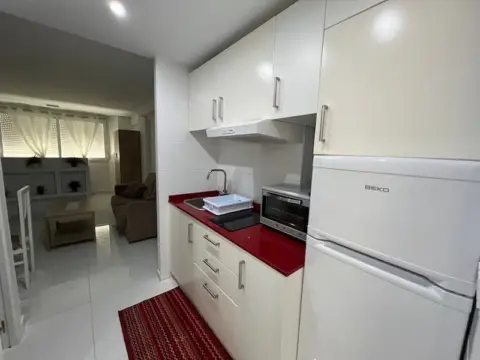 Estudio en Avenida de Antonio Tore Tore