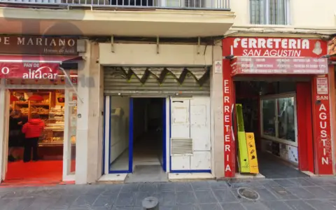 Local comercial en calle Álvaro de Bazán