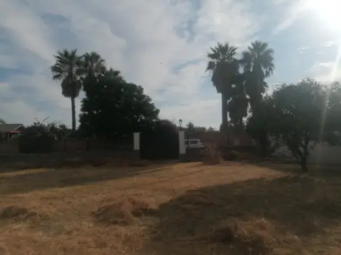 Chalet en Urbanización Camposol