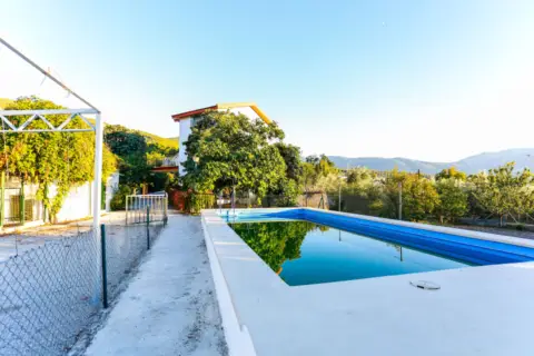 Chalet en Puente Jontoya-Puente de la Sierra