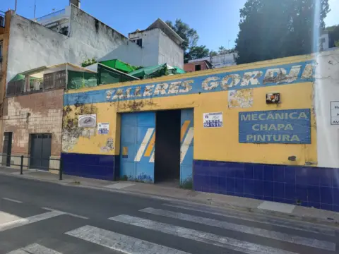 Nave comercial en Barrio Bajo