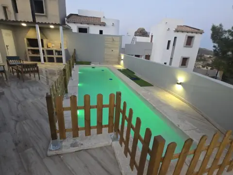 Chalet adosado en calle Penya El Figueret