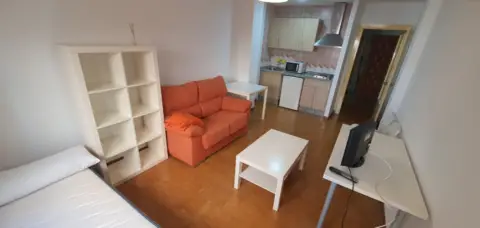 Estudio en calle de Pedro Antonio de Alarcón