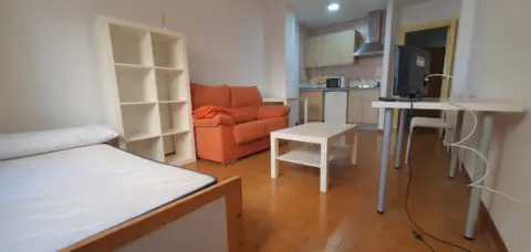 Estudio en calle de Pedro Antonio de Alarcón