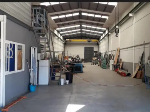 Nave comercial en Zona Cueva de Menga