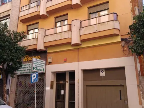 Garaje en calle de los Reyes Católicos