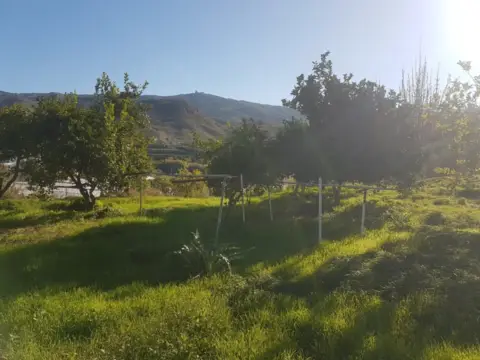 Terreno en Camino del Canal