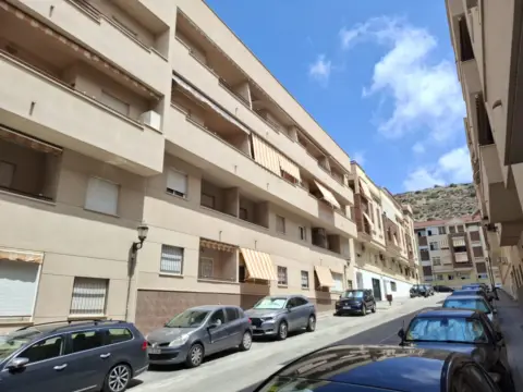 Piso en calle Salinas