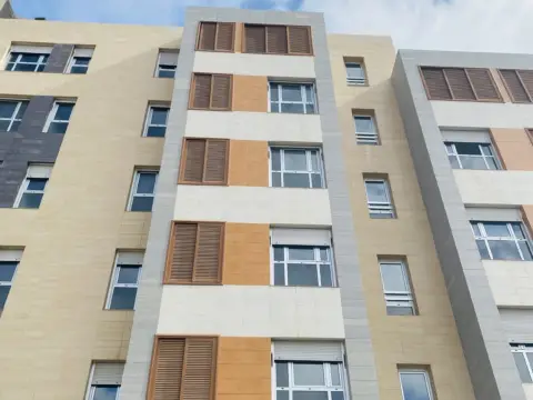 Piso en calle Malvasia