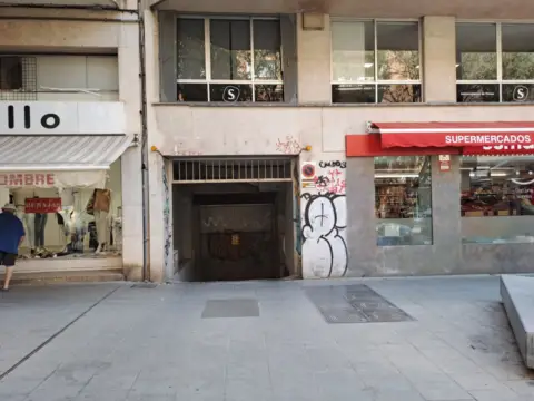 Garaje en Carrer de Blanquerna, 56