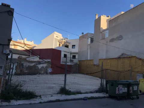 Terreno en calle del Embudo