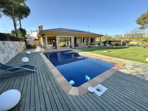 Chalet unifamiliar en Cordelles