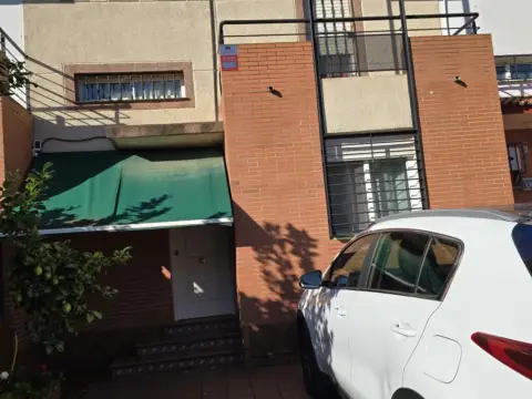 Casa adosada en calle de Francisco Martín Ordóñez, 9