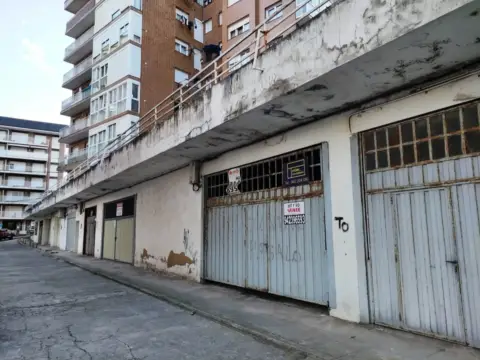 Local commercial à Paseo de Menéndez Pelayo, 39