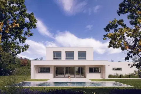 Casa pareada en calle Saturno, 2