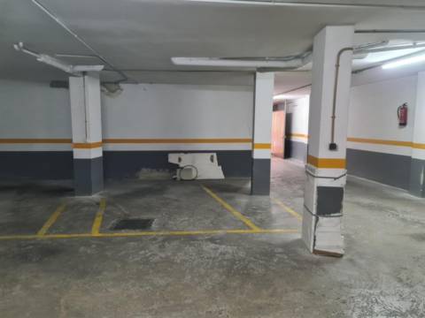 Garage in Carrer del Molí de la Vila