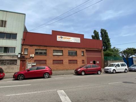 Industrial building in Camino del Melón