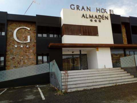 Commercial space in Carretera Almadén , nº 1