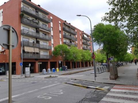 Commercial space in calle Pr Francesc Macia, nº 49