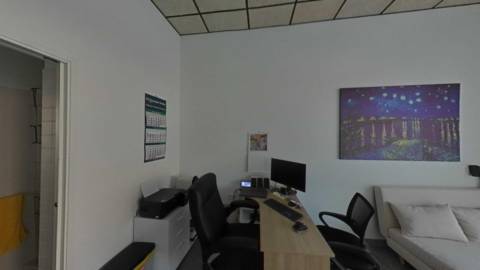 Office in Centre