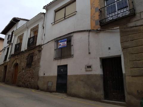 Paired house in Jarandilla de La Vera