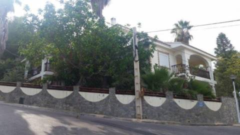 Casa adosada en calle Benicasim - Urbel Balco, nº 52