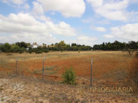 Land in Lauro Golf
