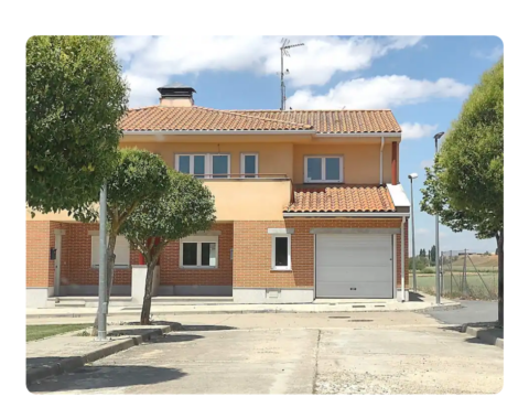 Single-family house in calle de la Navita, 401