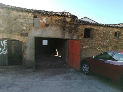 Casa adosada en calle de la Fragua, 6