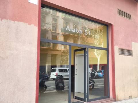 Commercial space in Carrer d'Àlaba, 51