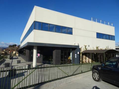 Commercial building in Torelló