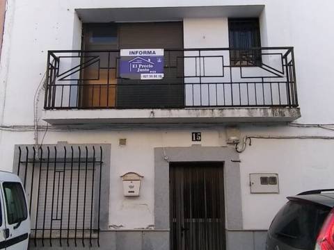 Paired house in calle Naranjo