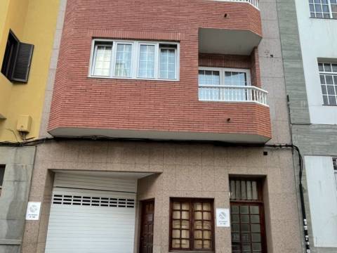 Casa unifamiliar a calle Eusebio Navarro, 23