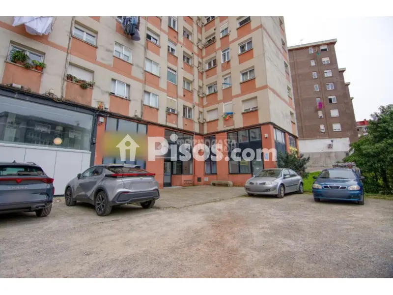Local comercial en Los Castros