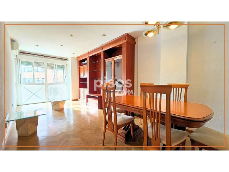 Piso en calle de la Ciudad Encantada