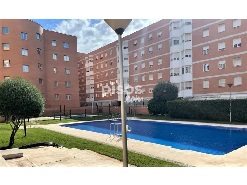 Piso en calle Turia, 3