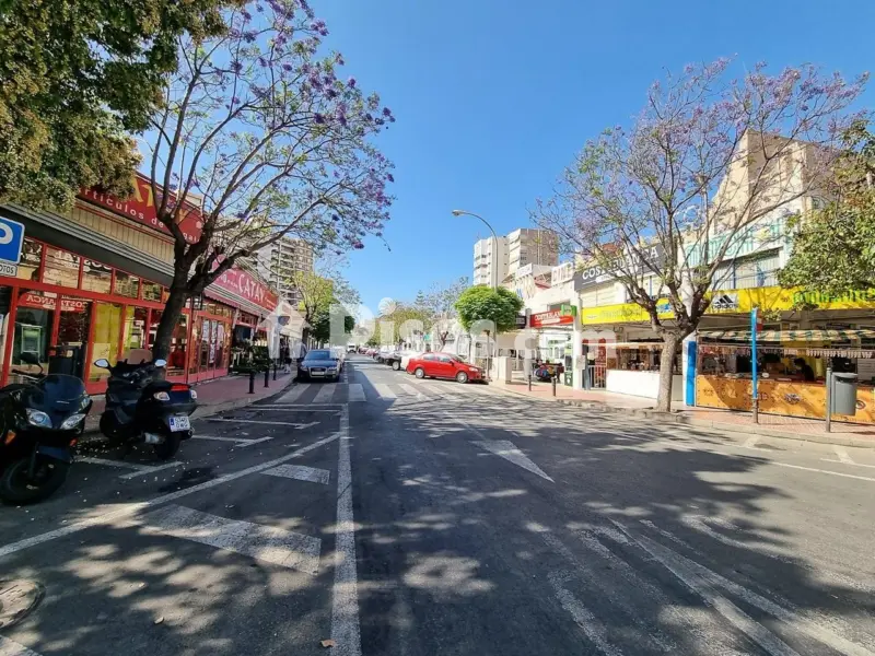 Local comercial en Avenida de Santander