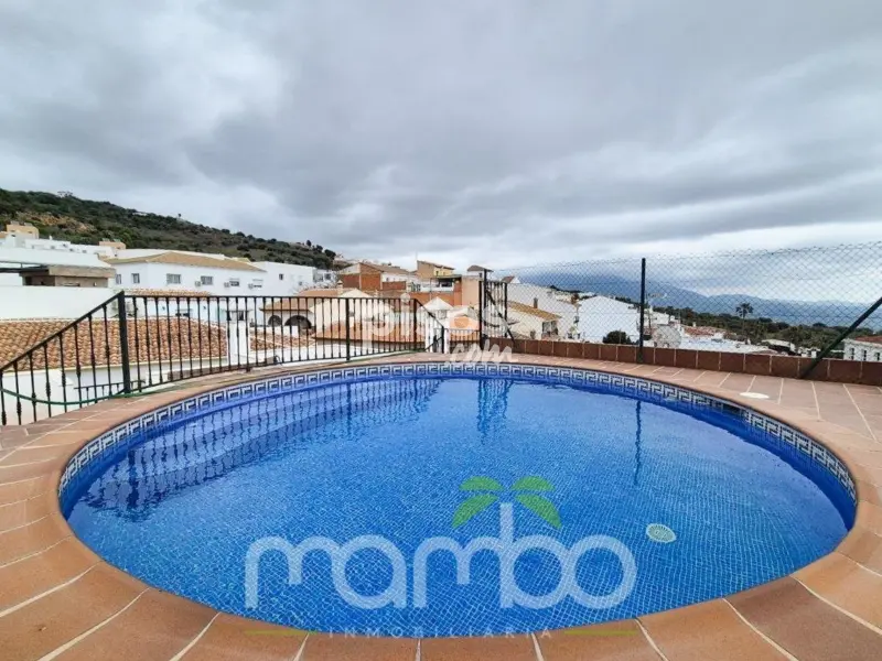 Piso en calle Moclinejo