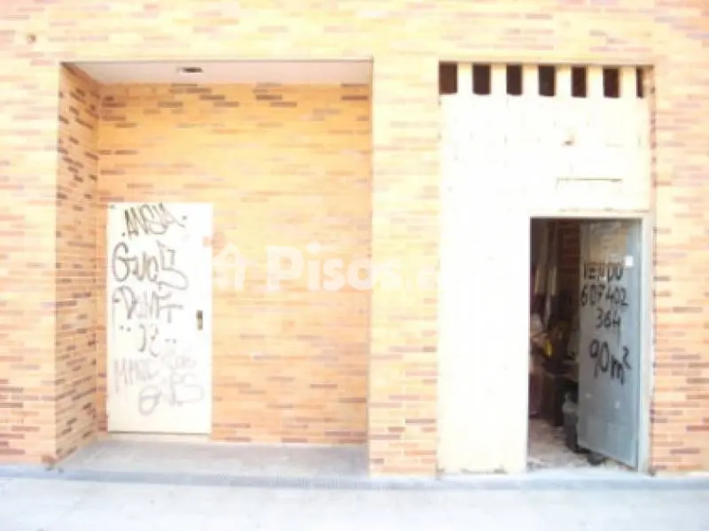 Local comercial en Avenida de Marcelo Celayeta