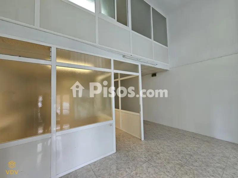Local comercial en Plaza de los Castaños