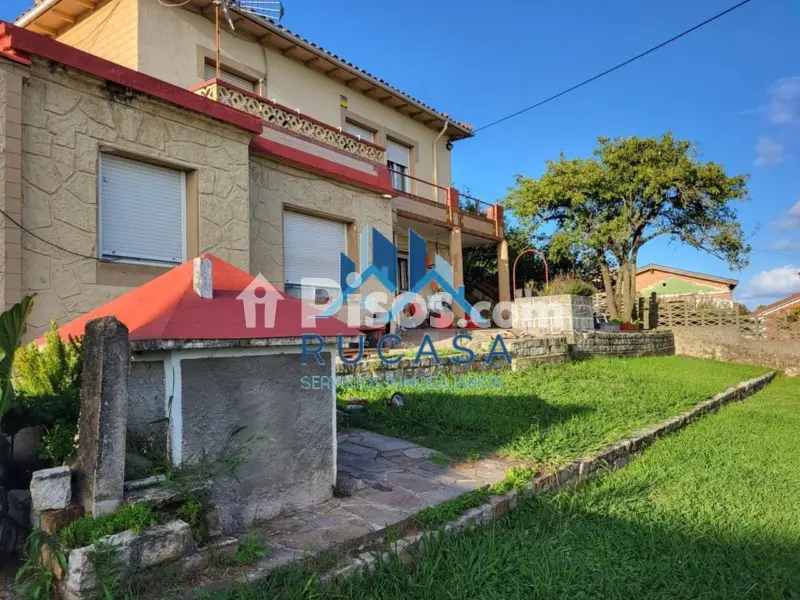 Chalet en calle de la Lluja