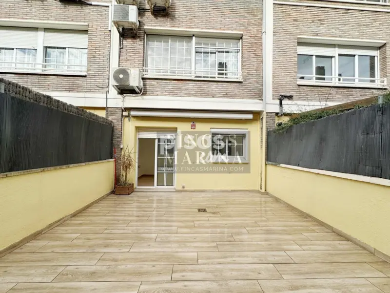 Casa adosada en venta en Carrer de Joaquim Folguera