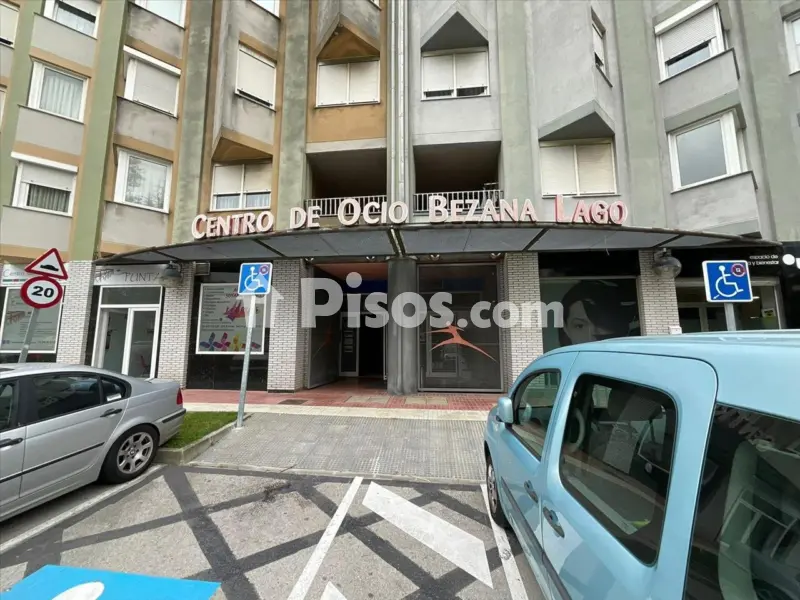 Local comercial en calle de la Respuela