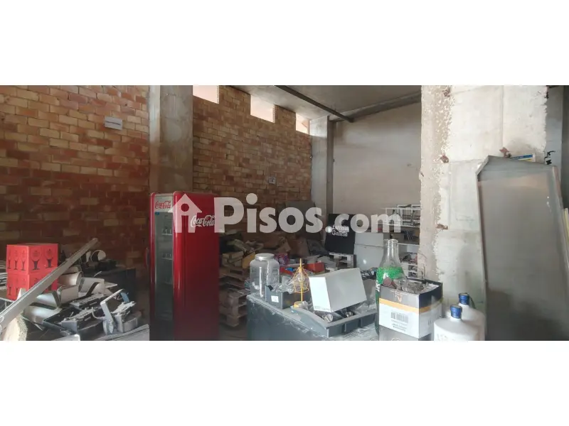 Local comercial en calle de Miguel Astráin