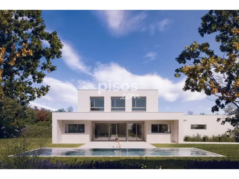 Casa pareada en calle Saturno, 2