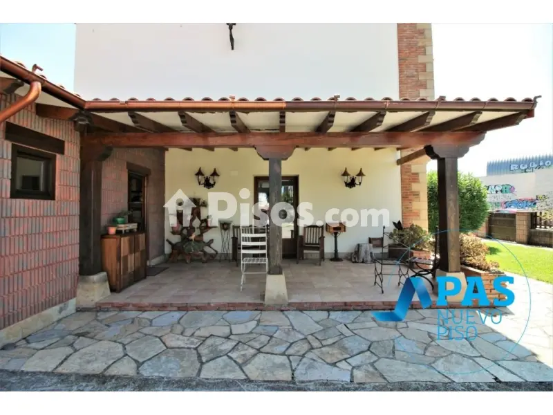 Chalet en calle Corban