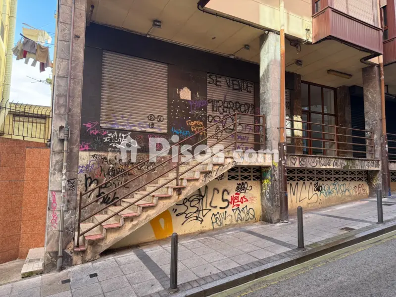 Local comercial en calle de Pizarro